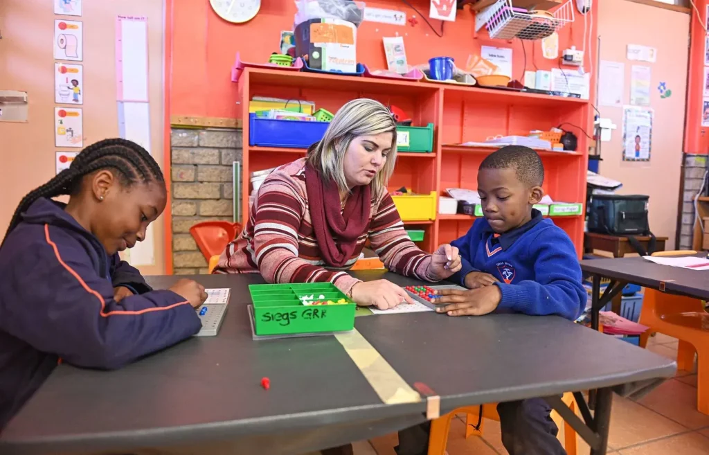 Onderwysmotivasie: Praktiese wenke vir klas en afstand